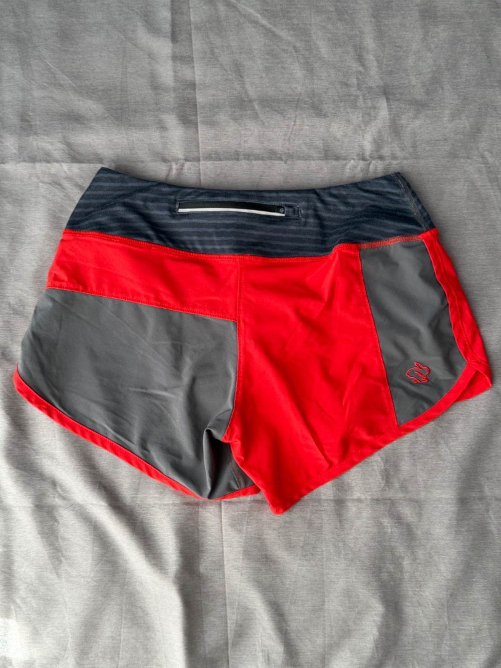 W's Rabbit 4" Hopper Running Short - XS - Red/Grey - Picture 2 of 3